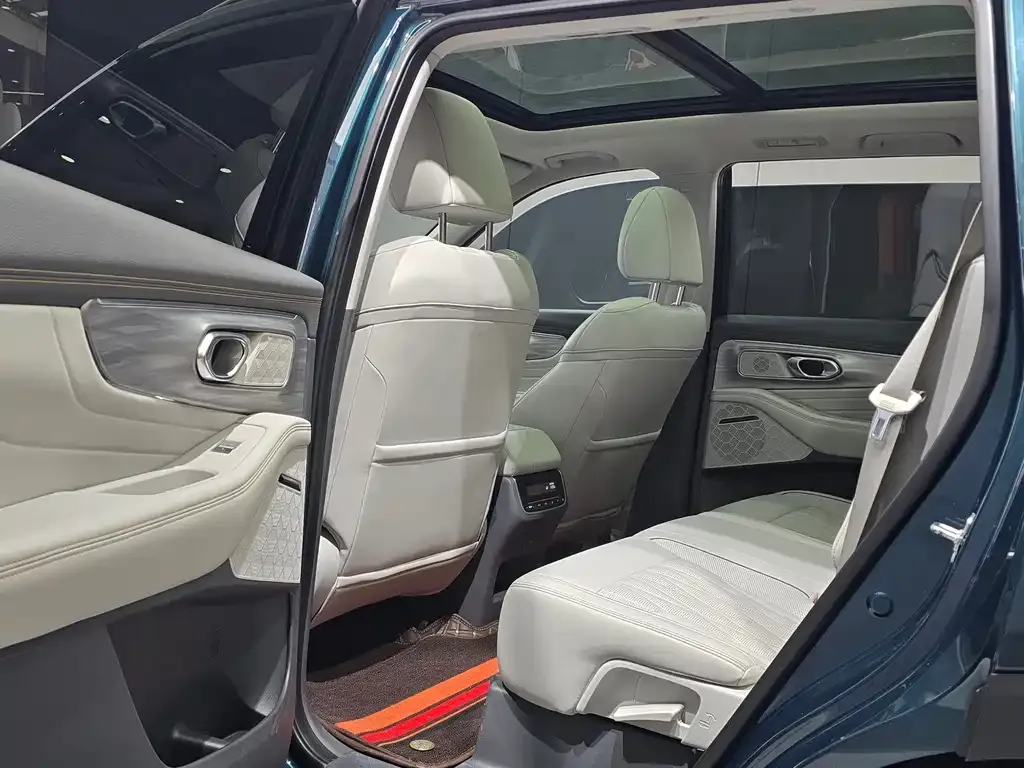 GAC Motor Trumpchi GS8 — фото 8