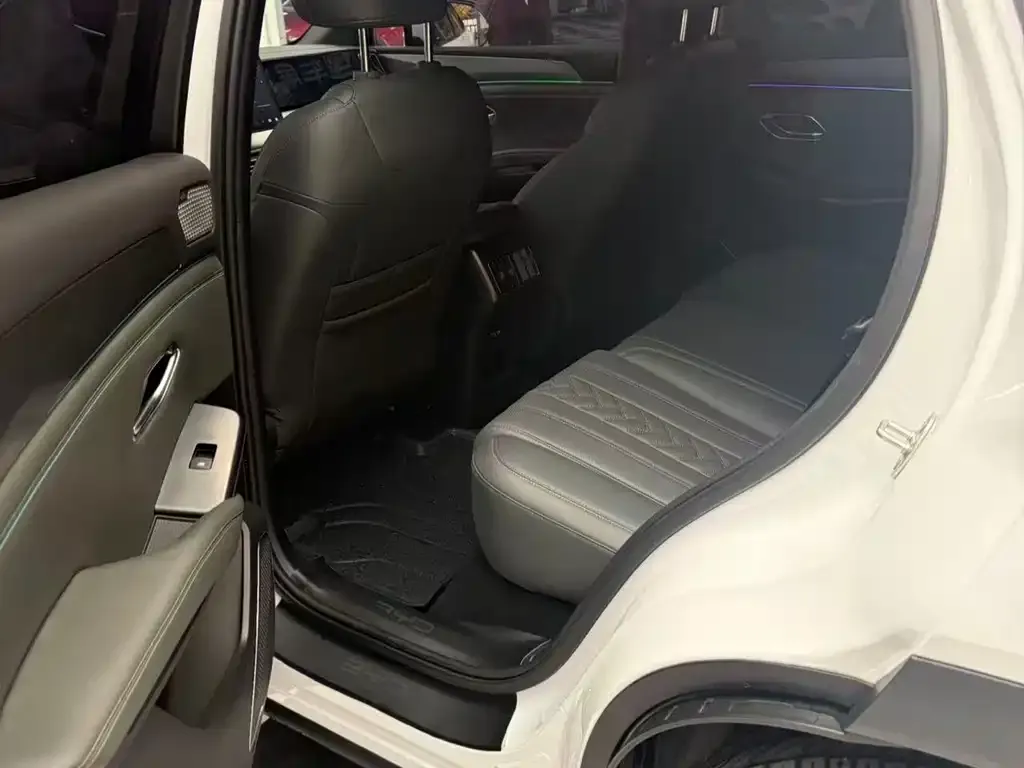 BYD L DM-i 2025 из CN, фото 2