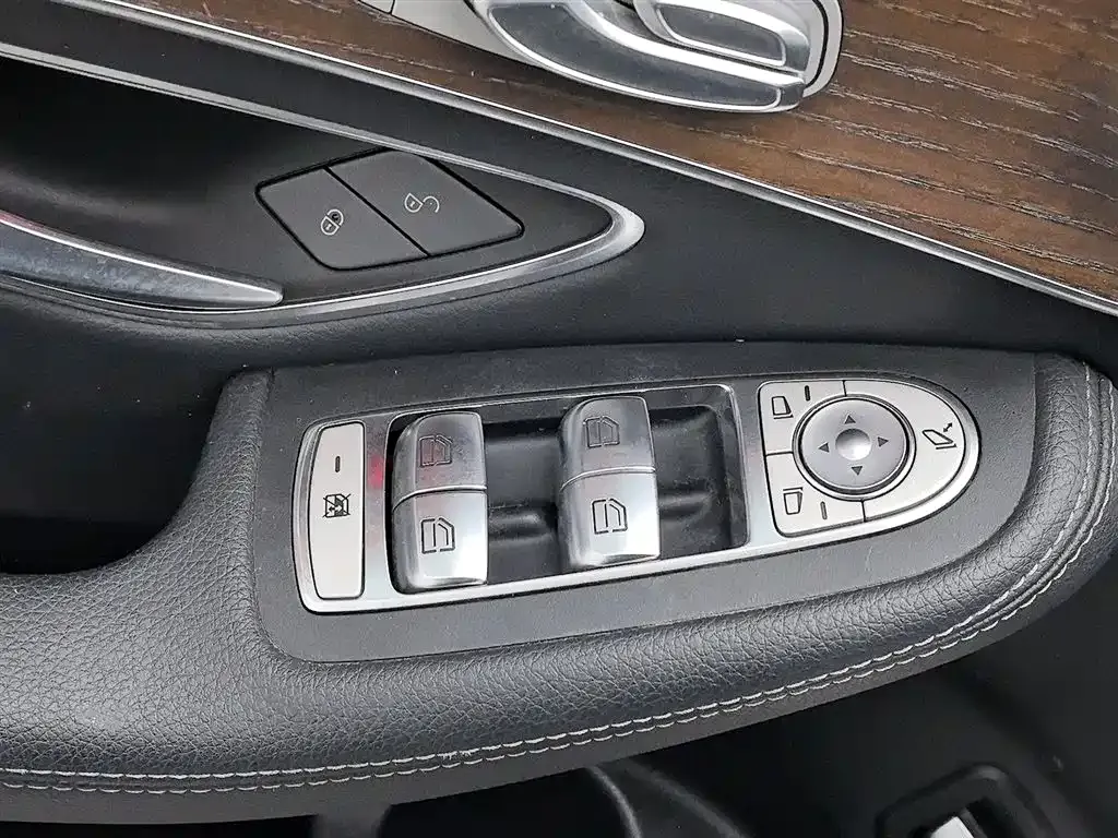 Mercedes-Benz GLC 2022 из CN, фото 10