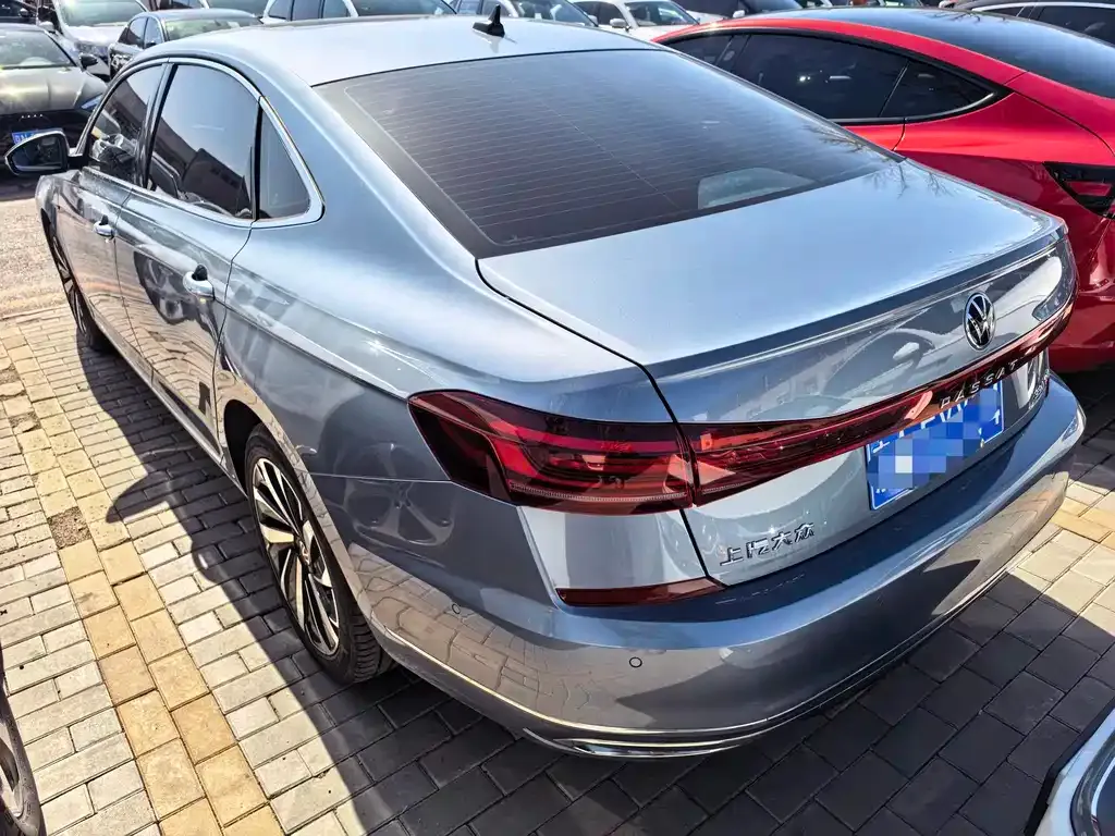 Volkswagen Passat — фото 4