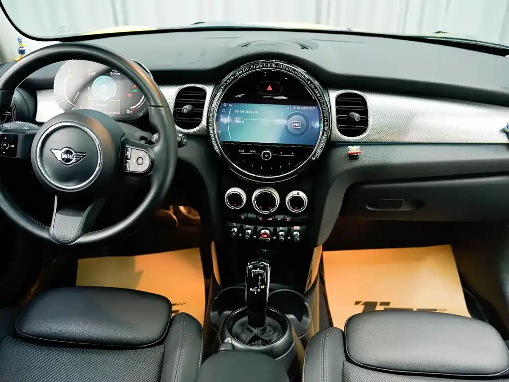 MINI Cooper (3-door) 2022 из CN, фото 10