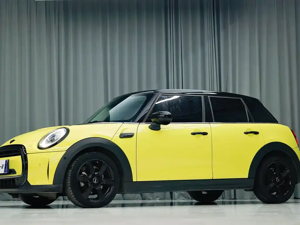 MINI Cooper (3-door) 2022 из CN, фото 3