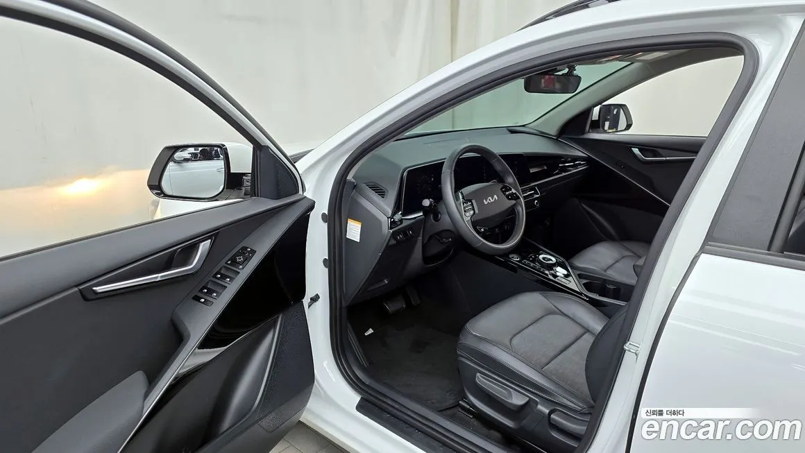 Kia Niro 2023 из KR, фото 3
