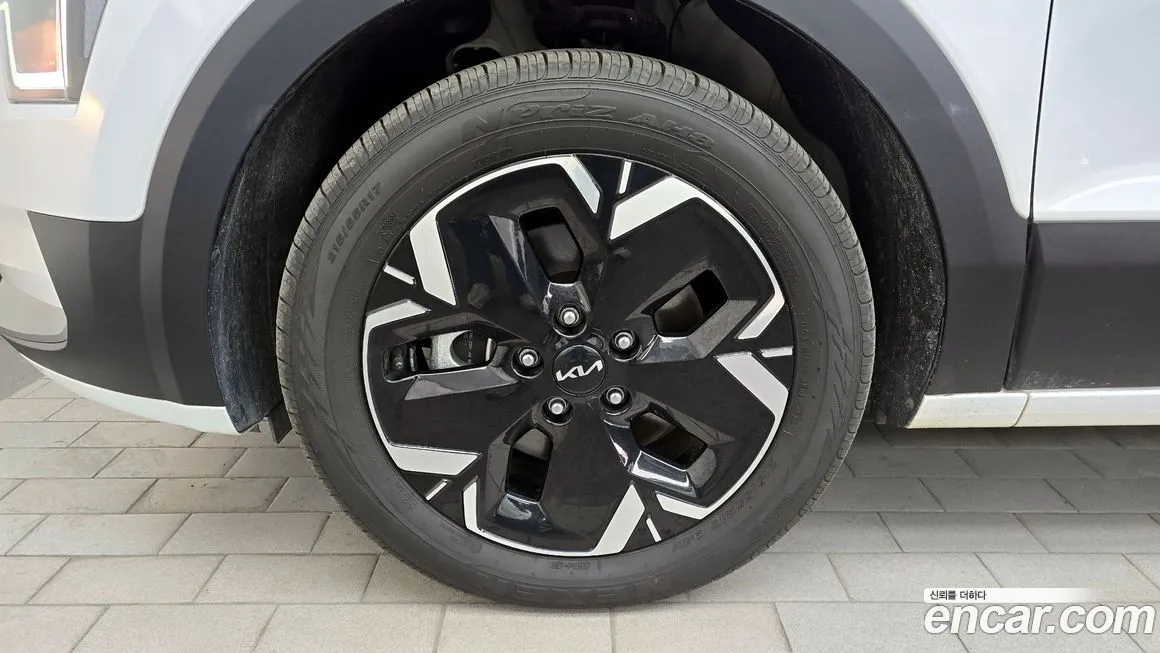 Kia Niro 2023 из KR, фото 8