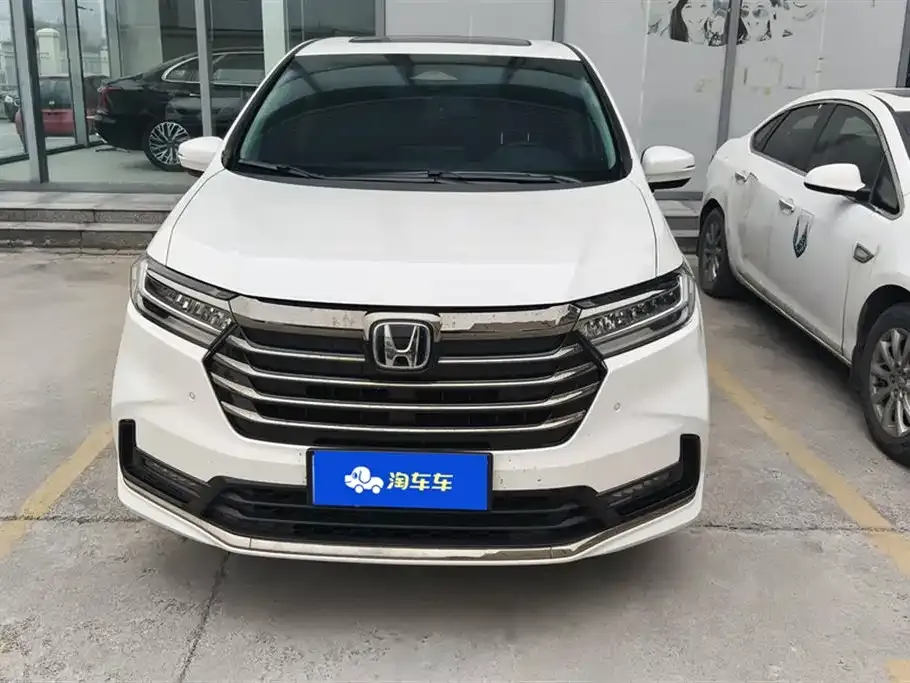 Honda Odyssey — фото 1