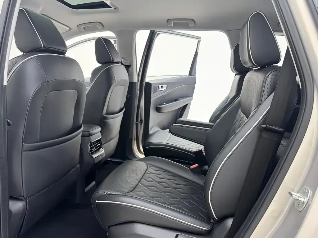 Wuling Jiachen 2022 из CN, фото 5