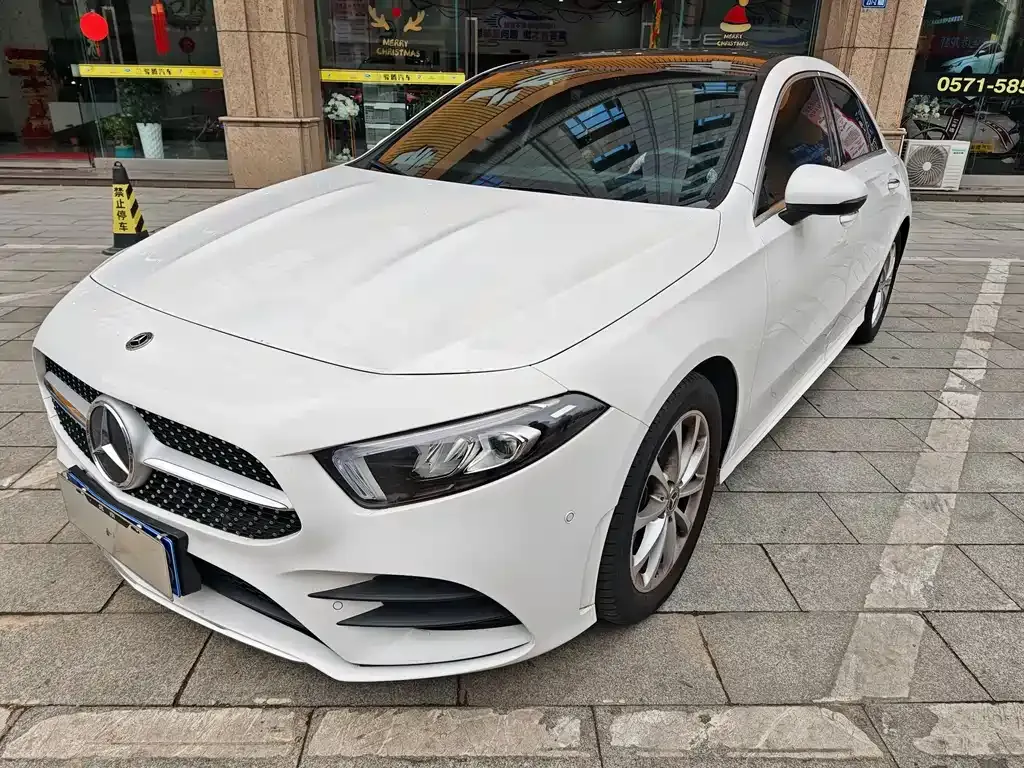 Mercedes-Benz A-Class — фото 1