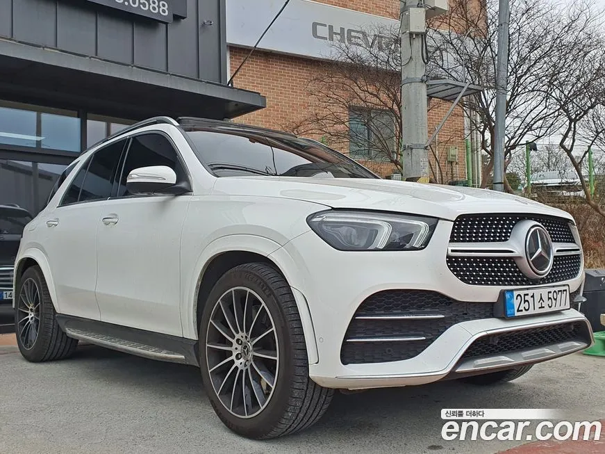 Mercedes-Benz GLE-Class — фото 10