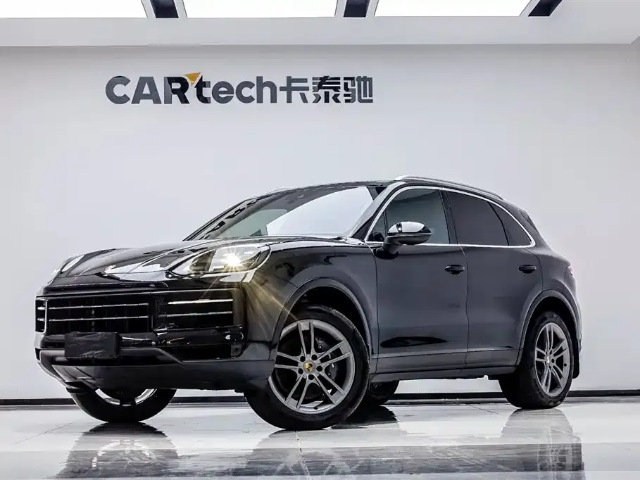 Porsche Cayenne — фото 1