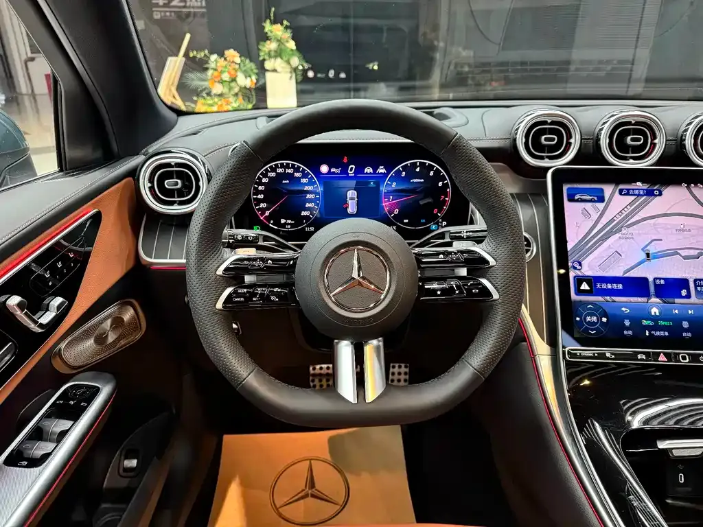 Mercedes-Benz GLC — фото 3