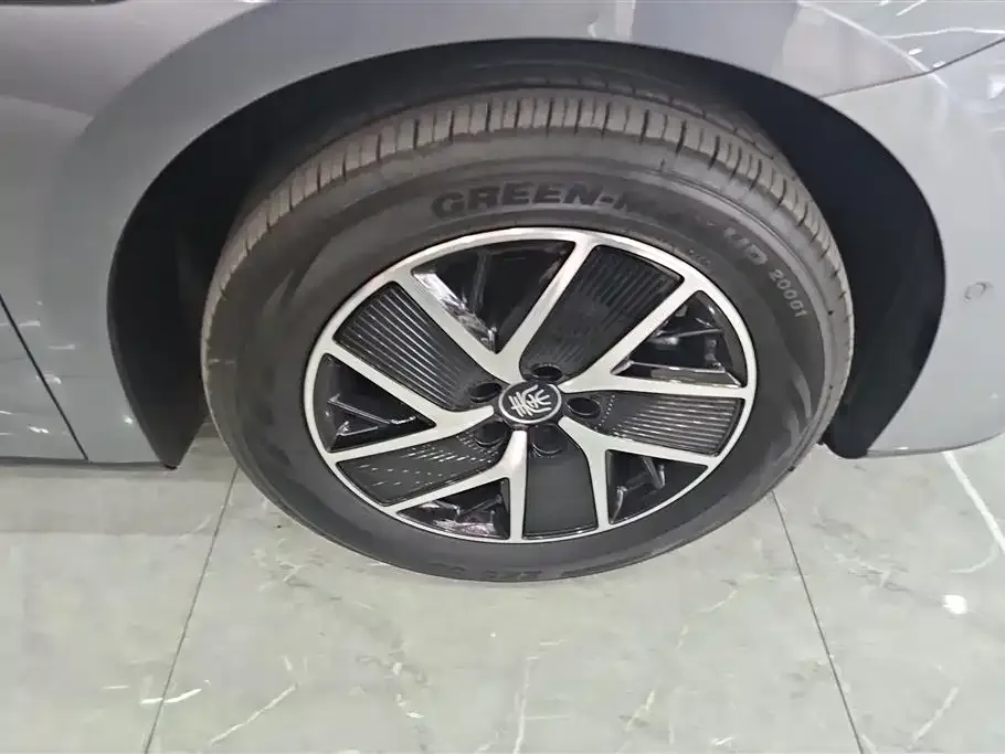 BYD Qin L — фото 6