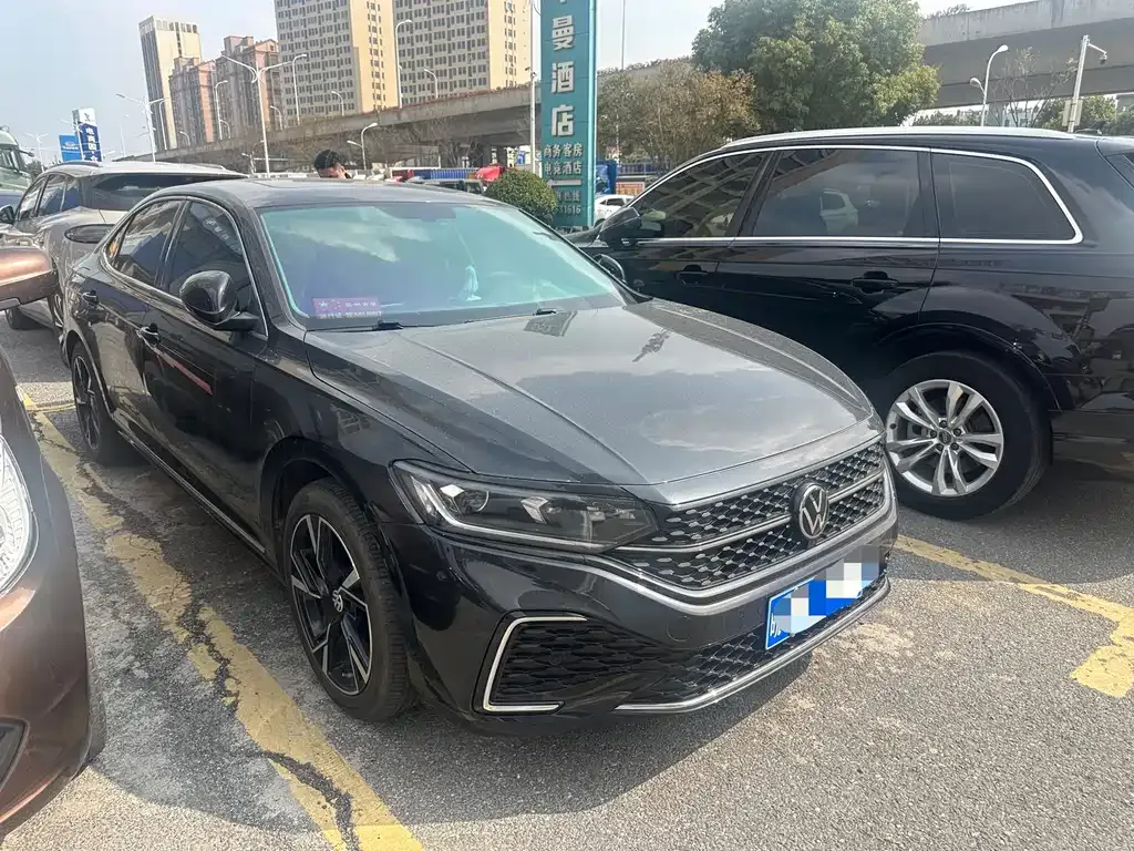Volkswagen Passat 2024 из CN, фото 3