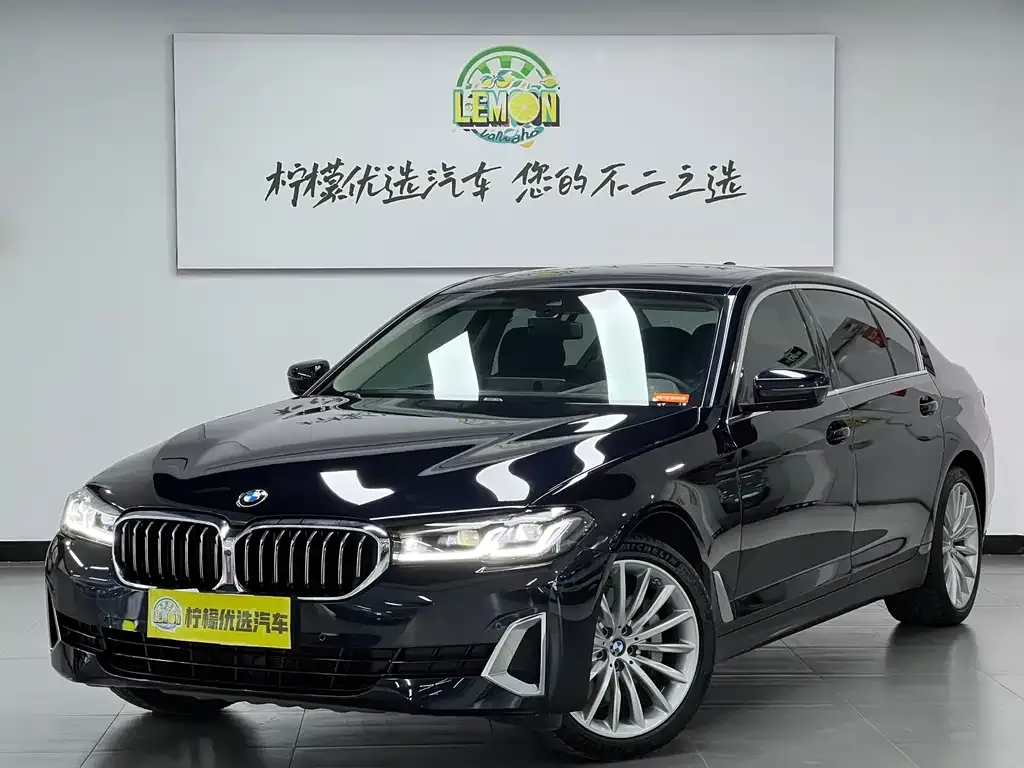 BMW 5 Series — фото 1