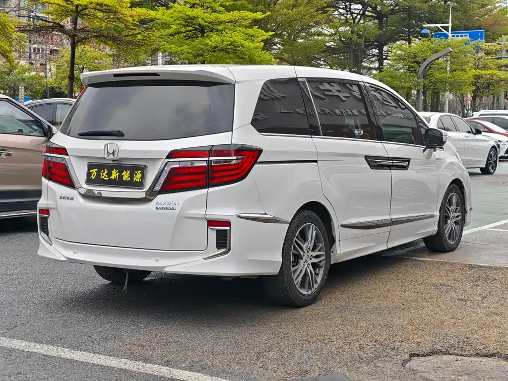 Honda Elysion 2021 из CN, фото 8