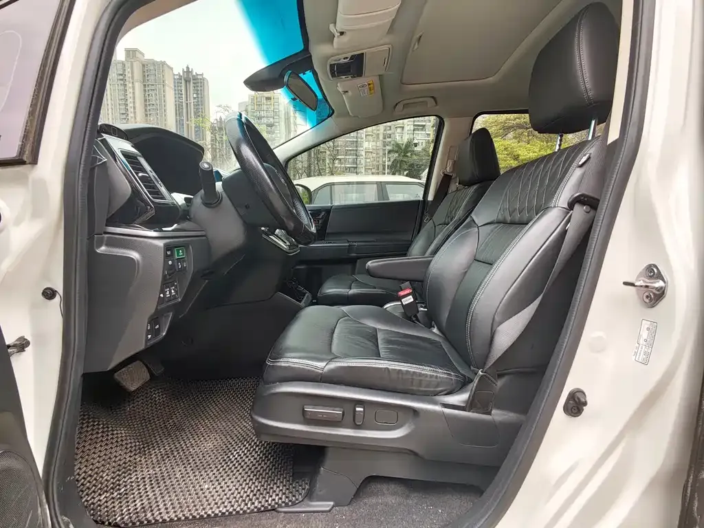 Honda Elysion 2021 из CN, фото 10