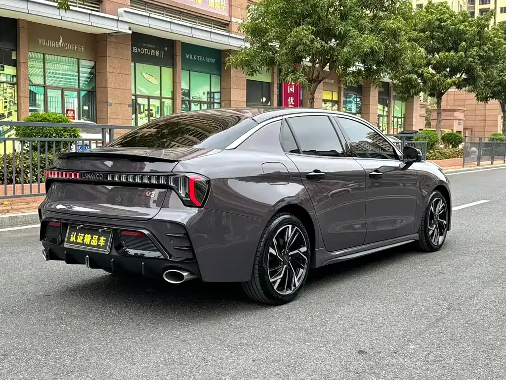 Lynk & Co 03 2025 из CN, фото 7