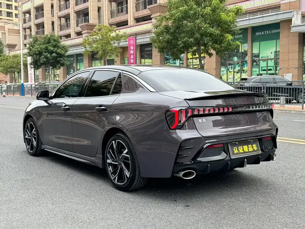 Lynk & Co 03 2025 из CN, фото 5