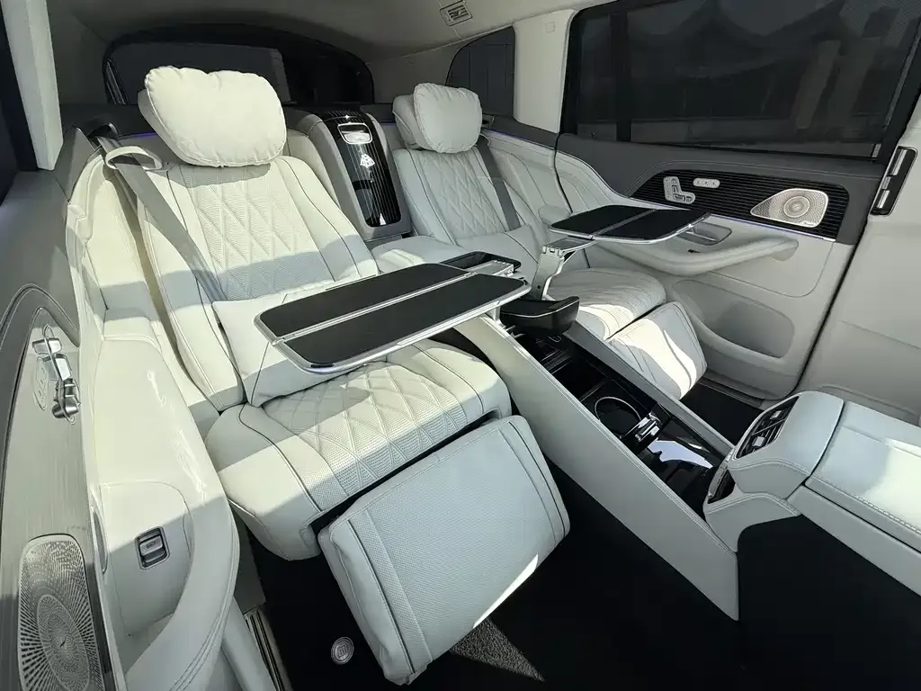 Mercedes-Benz GLS 2024 из CN, фото 4