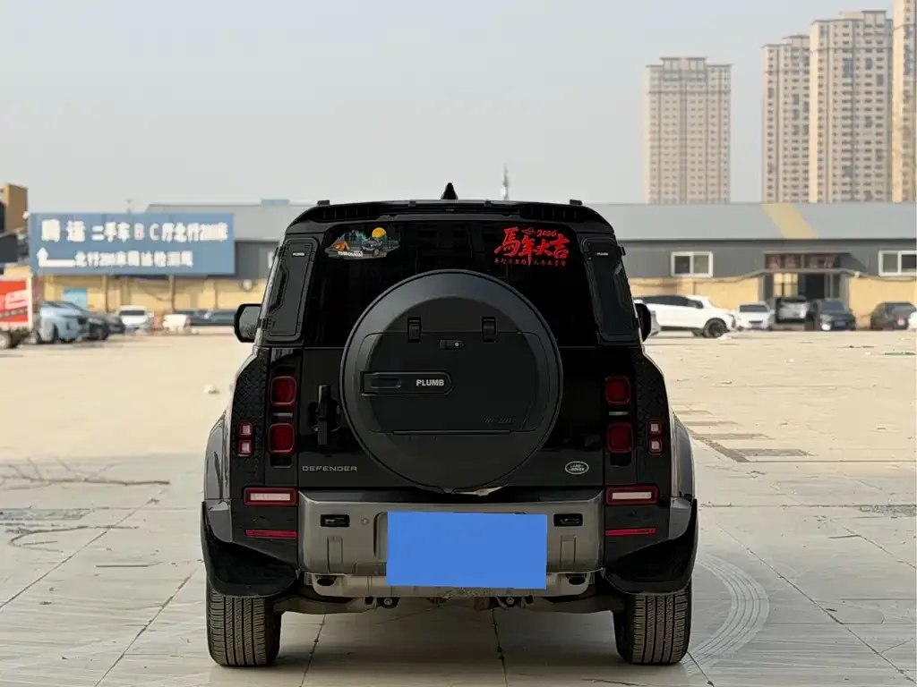 Land Rover Defender — фото 6