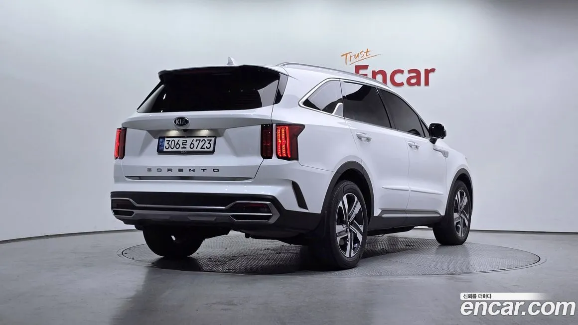 Kia Sorento — фото 5