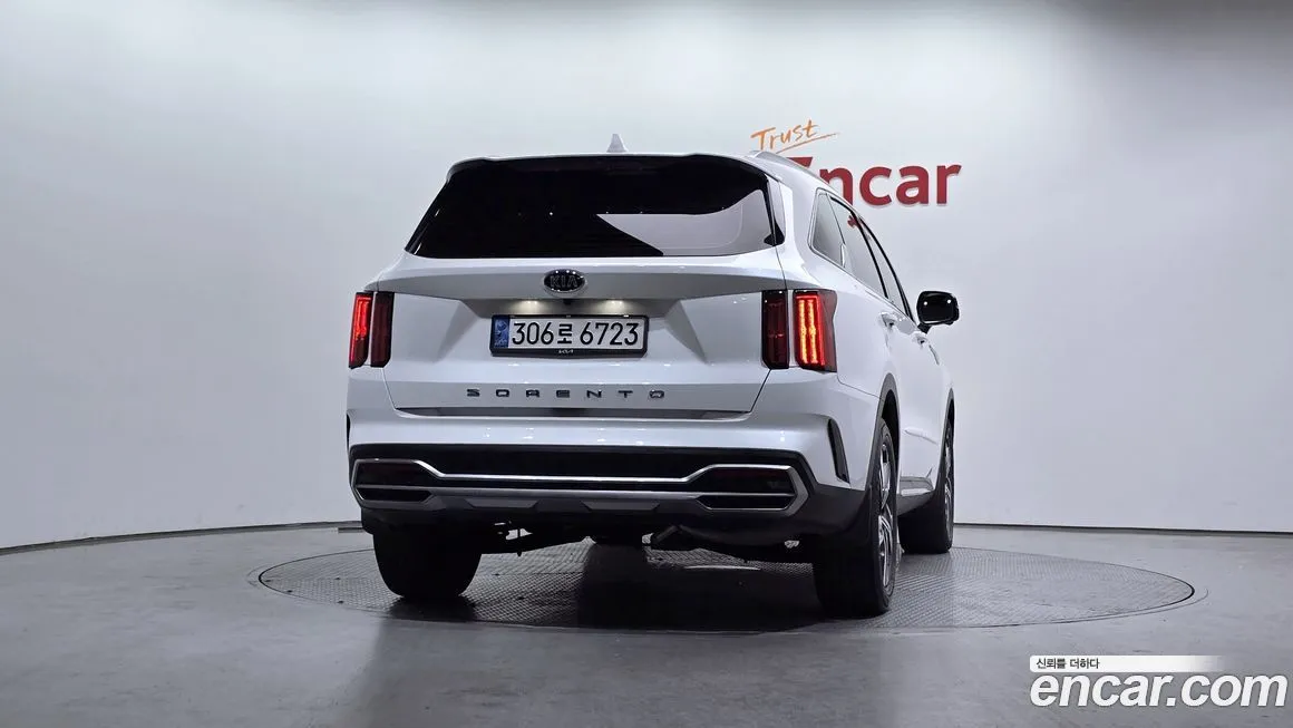 Kia Sorento — фото 4