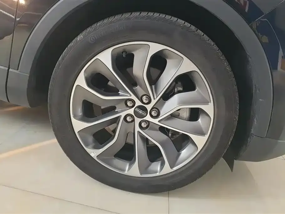 Lincoln Nautilus 2023 из CN, фото 4