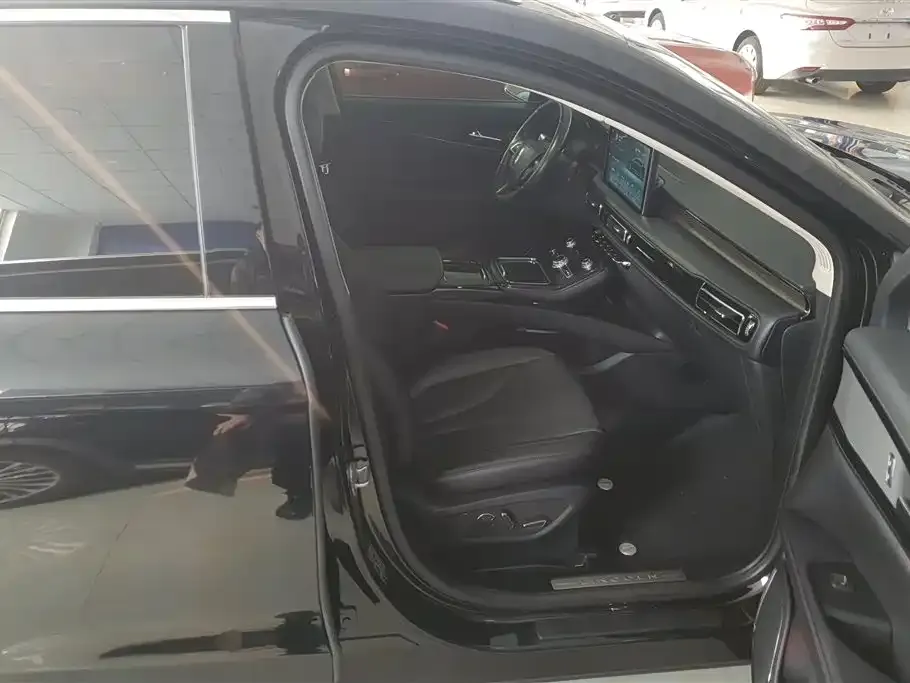 Lincoln Nautilus 2023 из CN, фото 5