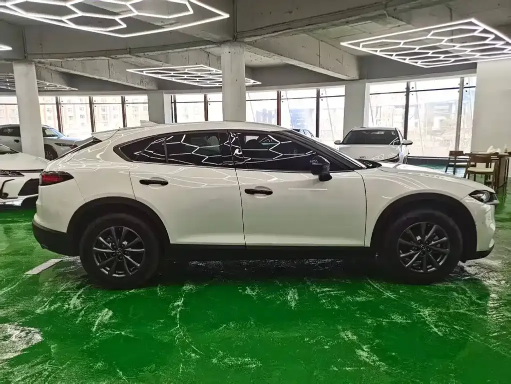 Mazda CX-4 — фото 5