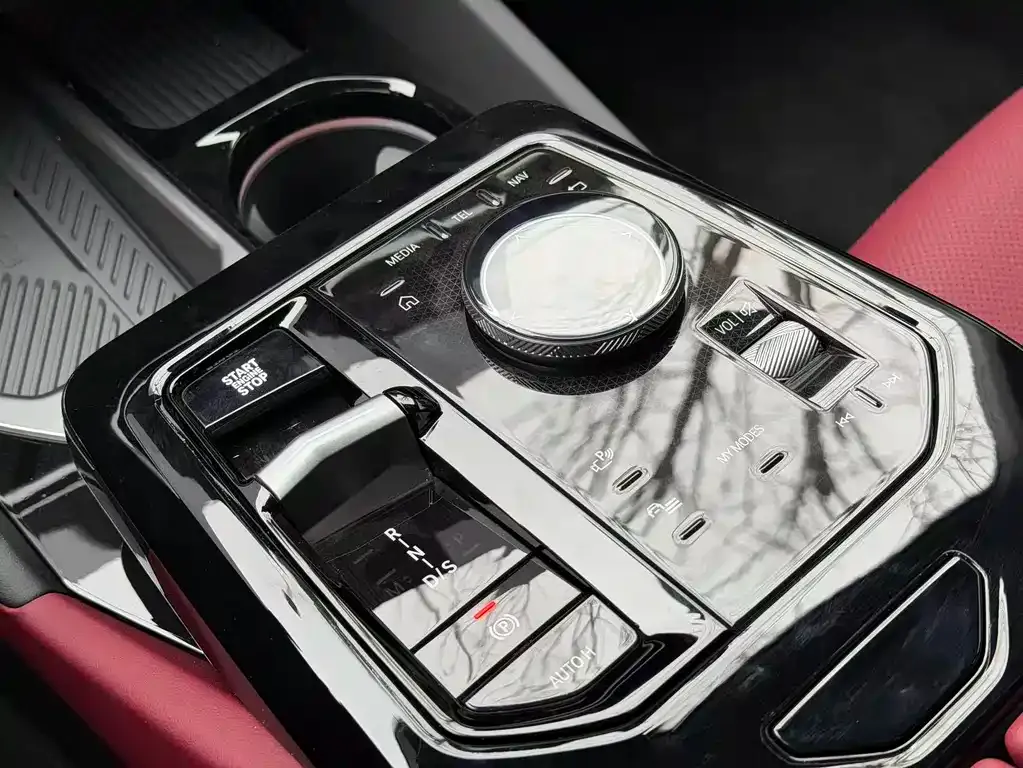 BMW 5 Series — фото 2