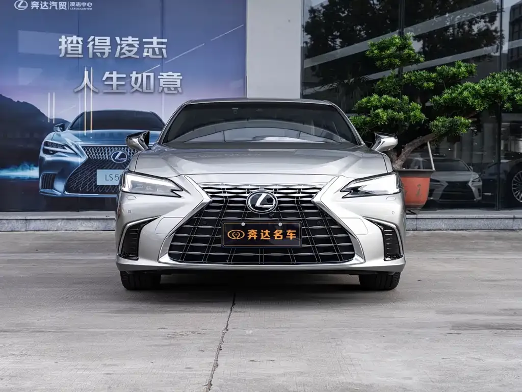 Lexus ES 2025 из CN, фото 4