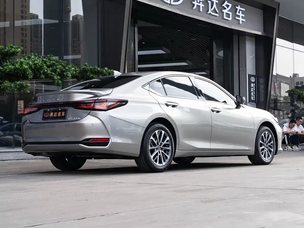 Lexus ES 2025 из CN, фото 6