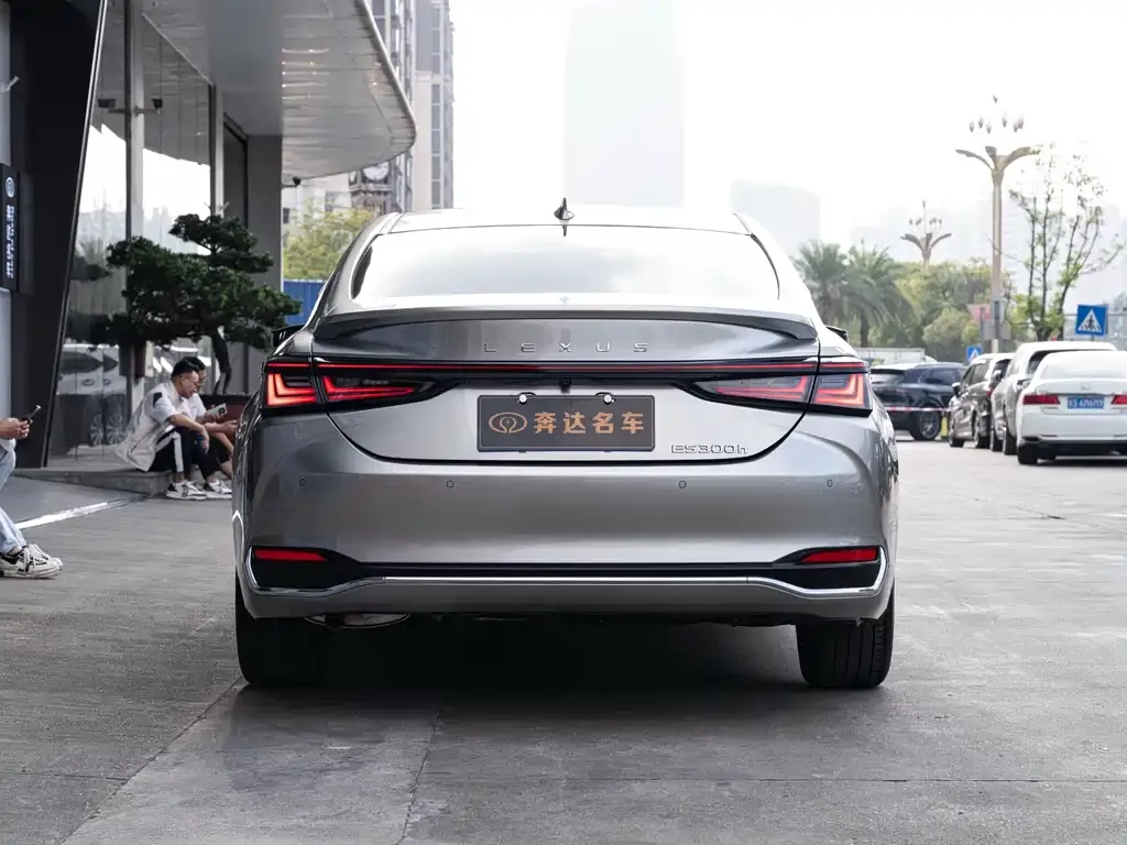 Lexus ES 2025 из CN, фото 3