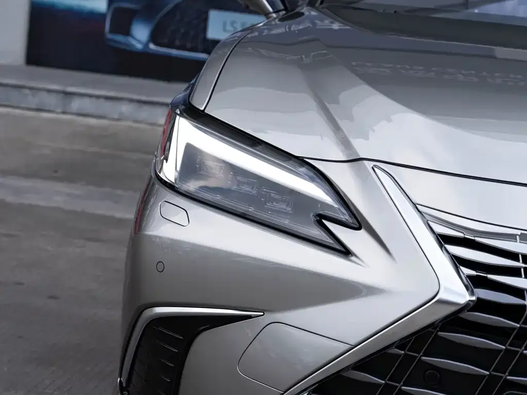 Lexus ES 2025 из CN, фото 5