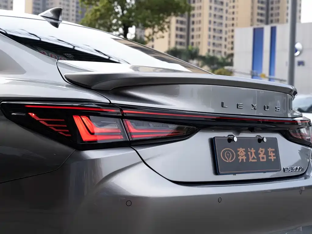 Lexus ES 2025 из CN, фото 2