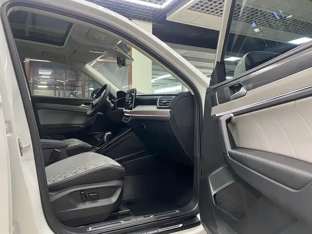 Volkswagen Tayron 2023 из CN, фото 2