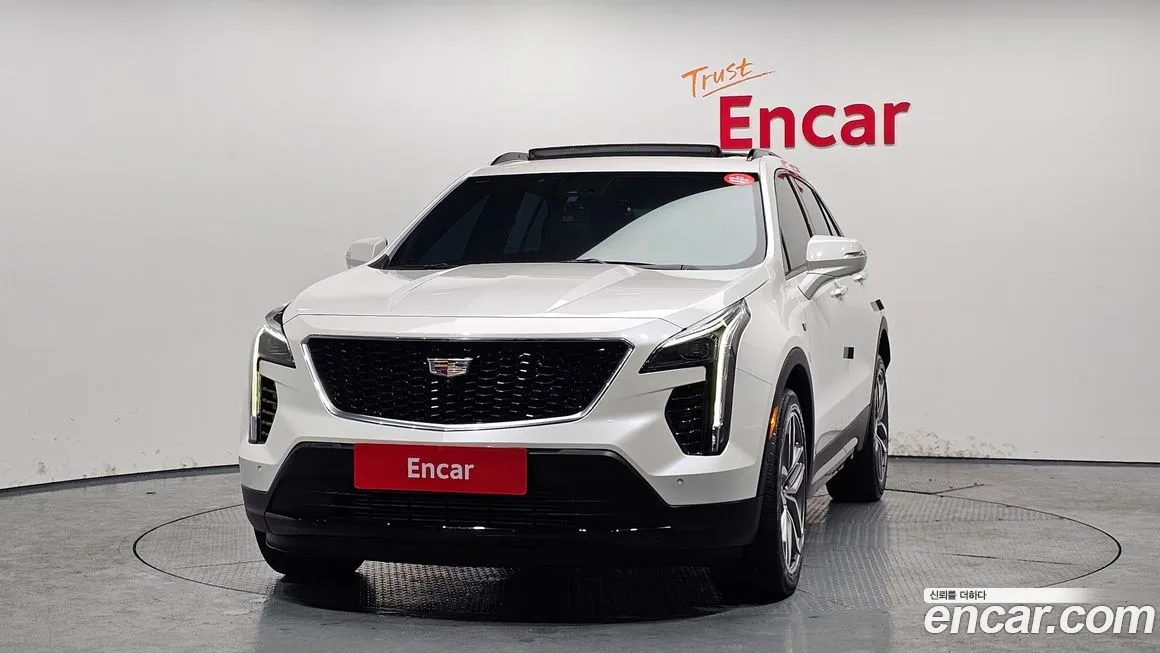 Cadillac XT4 2023 из KR, фото 8