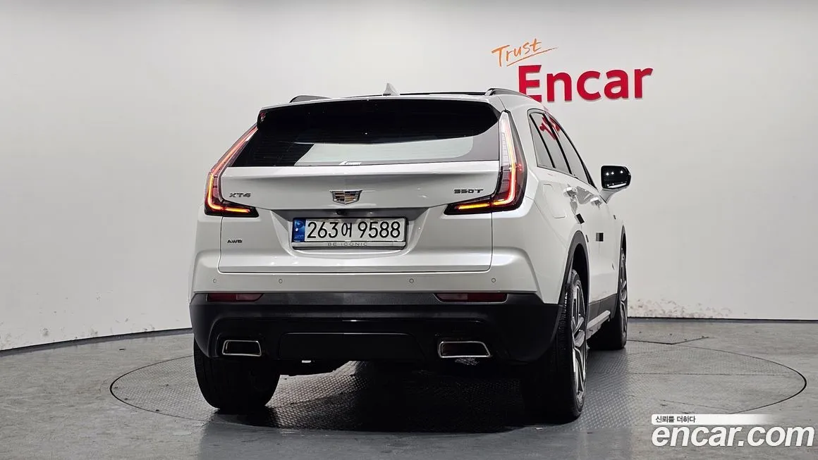 Cadillac XT4 2023 из KR, фото 3