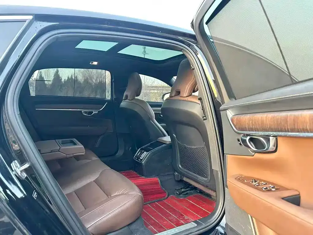Volvo S90 — фото 3