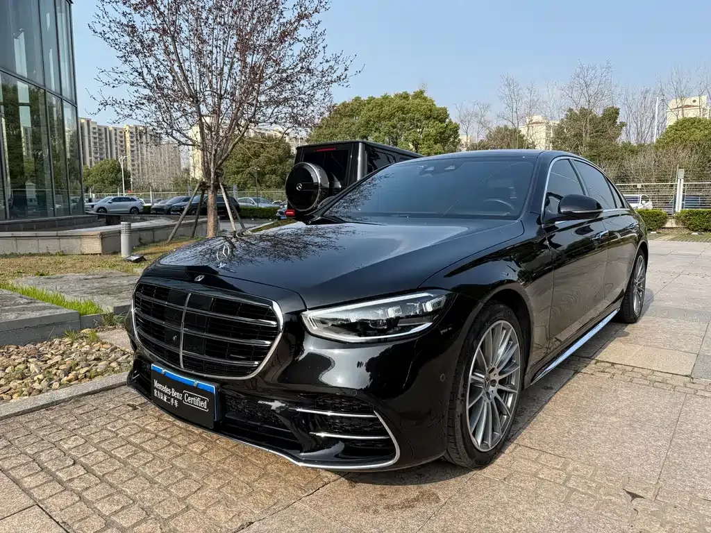 Mercedes-Benz S-Class — фото 1