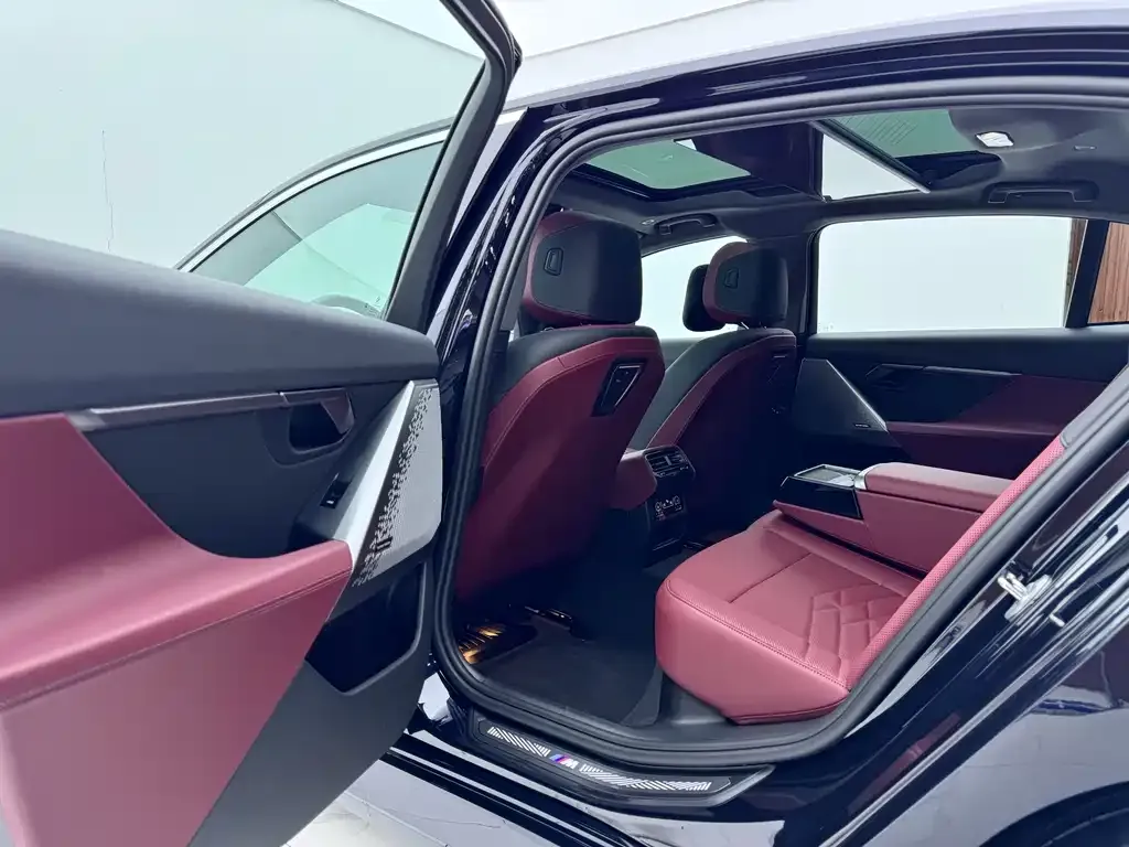 BMW i5 2025 из CN, фото 6