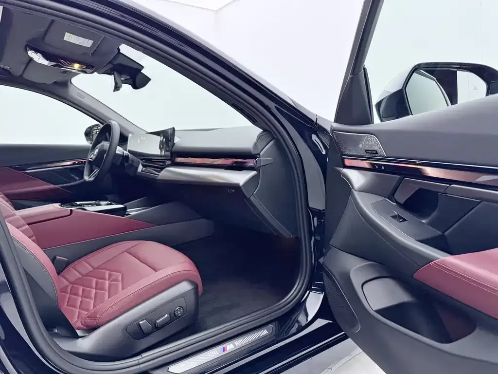 BMW i5 2025 из CN, фото 4