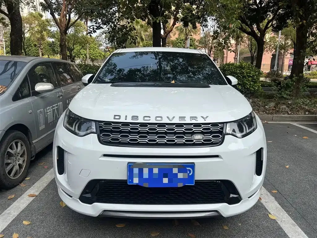 Land Rover Discovery Sport — фото 1