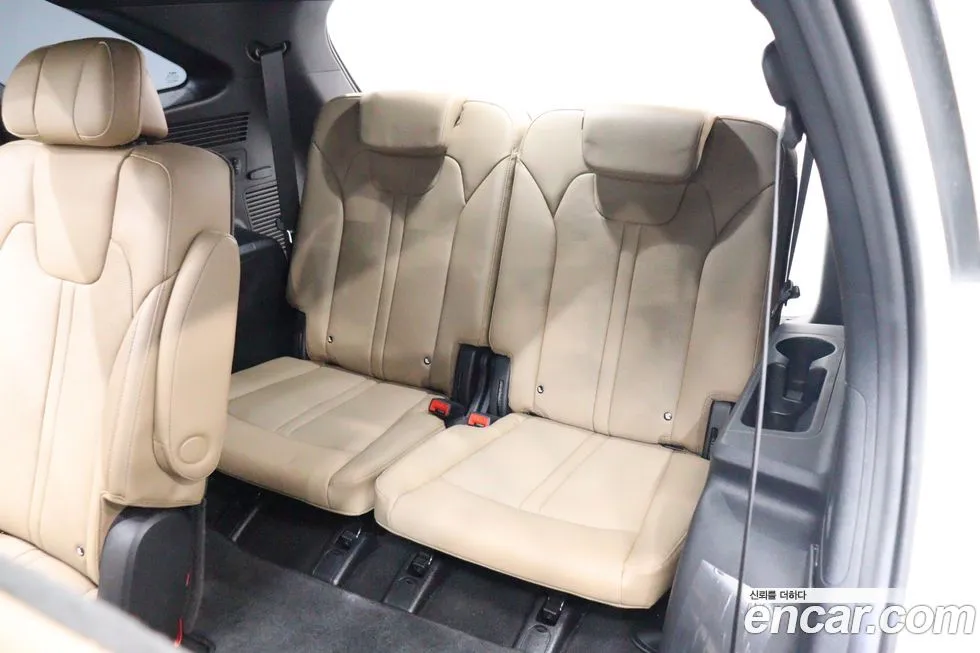 Kia Sorento — фото 8