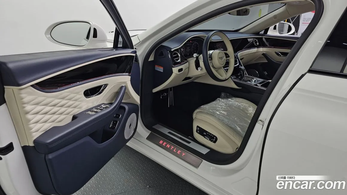 Bentley Flying Spur 2022 из KR, фото 10
