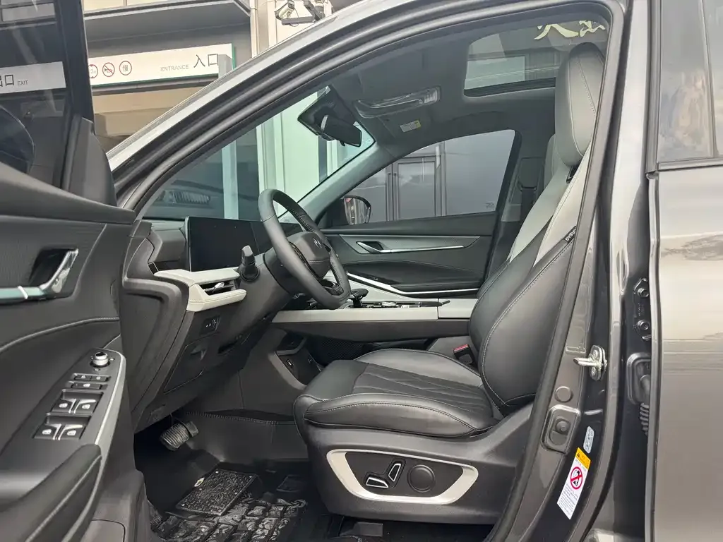 Changan CS75PLUS 2024 из CN, фото 5