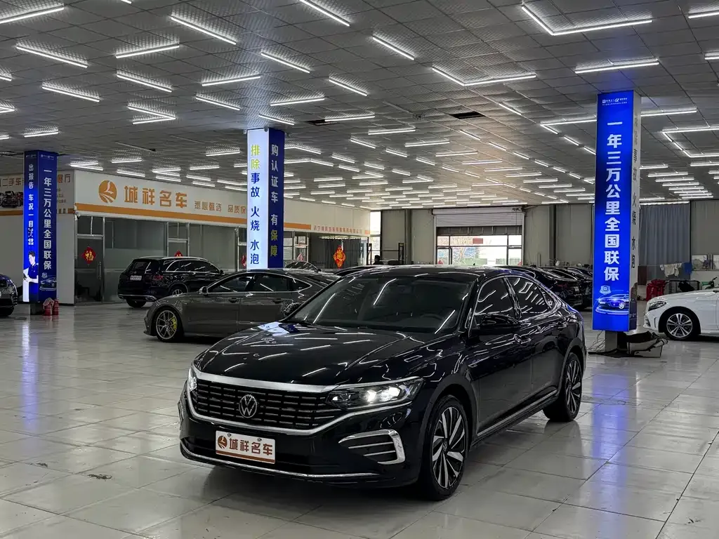 Volkswagen Passat — фото 8