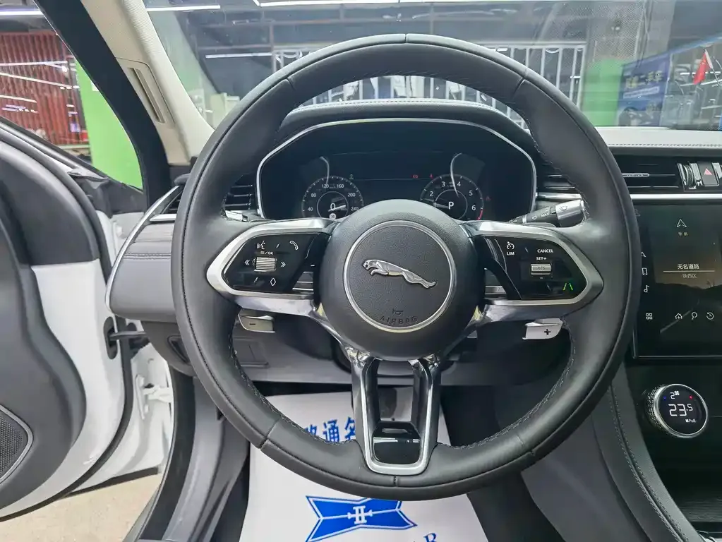 Jaguar XFL 2023 из CN, фото 10