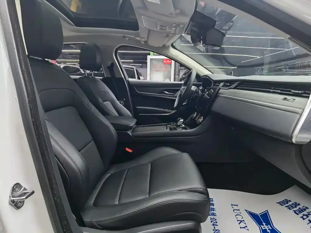 Jaguar XFL 2023 из CN, фото 2
