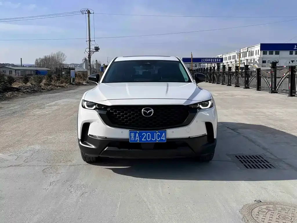 Mazda CX-50 2023 из CN, фото 3
