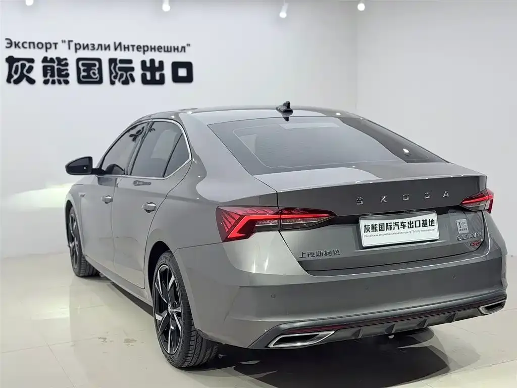 Skoda Octavia — фото 9
